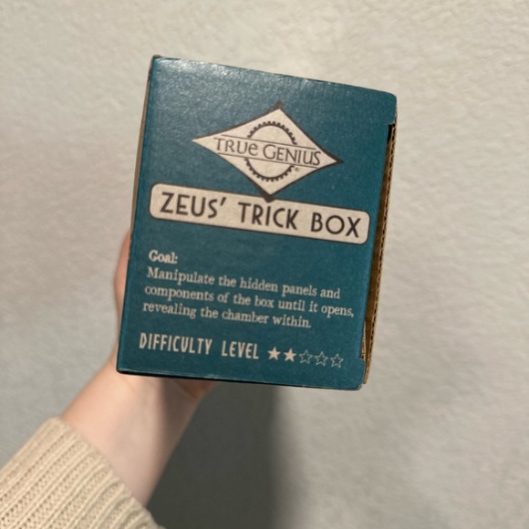 Zeus Trick Box - True Genus - Picture 7 of 7